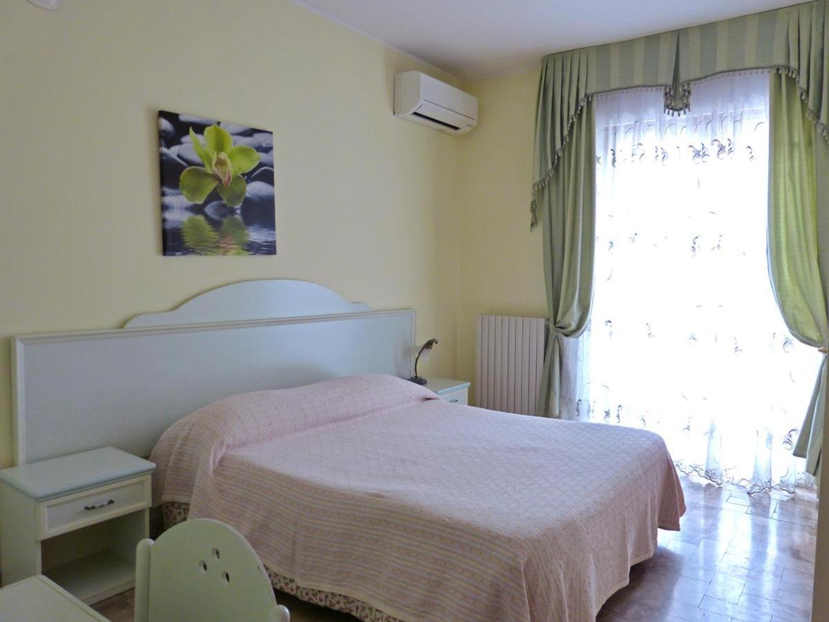 Le Mimose Acomodação com café da manhã Pescara Exterior foto